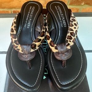 NEW Donald J. Pliner Women's Size 7 Coryna Wedge Sandals